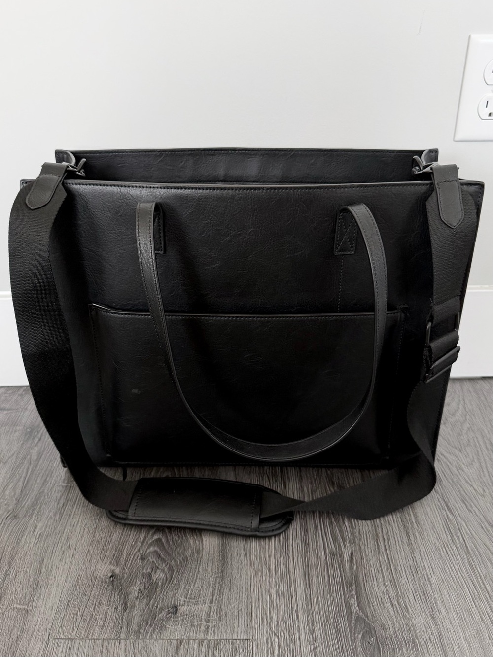 Beis BEÍS The Large Work Tote in Black Leather Great Condition - Picture 6 of 14